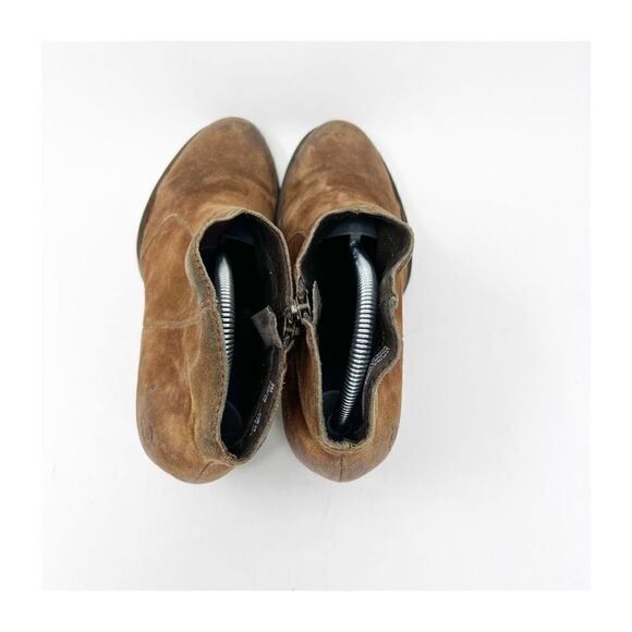 Born Michel Brown Suede Distressed Low Heel Ankle Bootie Side Zip Size 9M - Picture 3 of 8